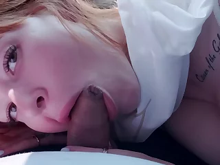Homemade video in POV with a horny girlfriend sucking a dick